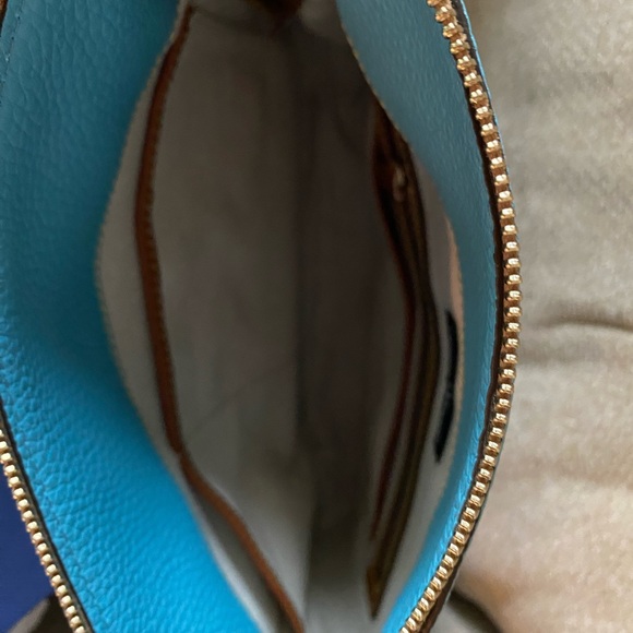 Dooney & Bourke Pebble Grain Leather Zip Sac Crossbody Bag Caribbean Blue NWT - Picture 4 of 7